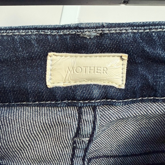 Mother size 26 a.k.a. goddess The Looker dark blue minimalist jeans - Picture 7 of 9